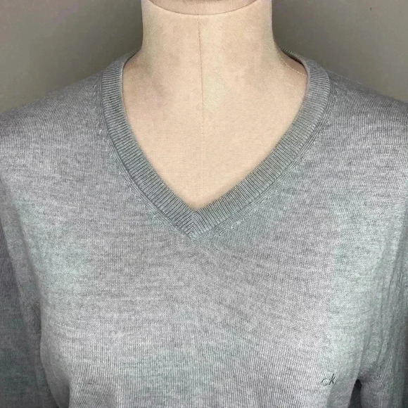 Calvin Klein NWT New Extra Fine Merino Wool Heroic Gray Men's Size Medium - Picture 2 of 8